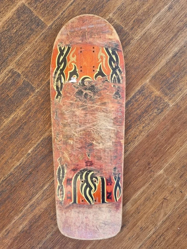 Deck Santa Cruz Dressen Tribal 1990